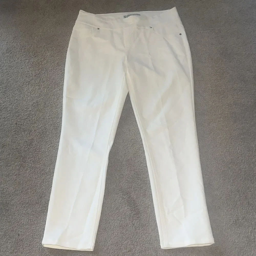 Peck & Peck Petite White Pants!